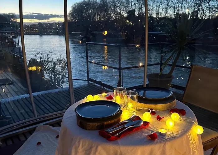 Bådhotel Peniche De Charme Dans La Foret Parisienne-cheminee-bulle Exterieure Paris