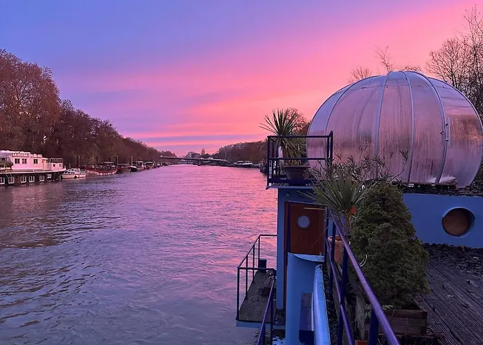 Bådhotel Peniche De Charme Dans La Foret Parisienne-cheminee-bulle Exterieure Paris